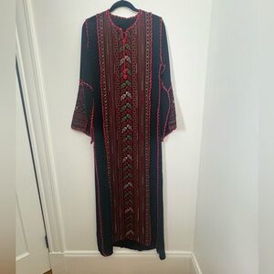 Women's Dress Abaya Thobe Size M Red Black Embroidery
